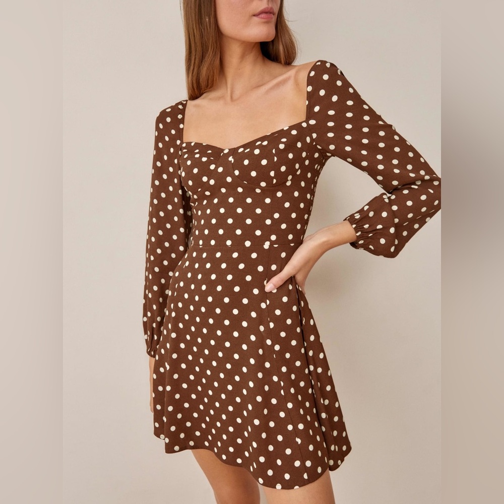 Reformation Mochi Dress in Au Lait. Size 2
